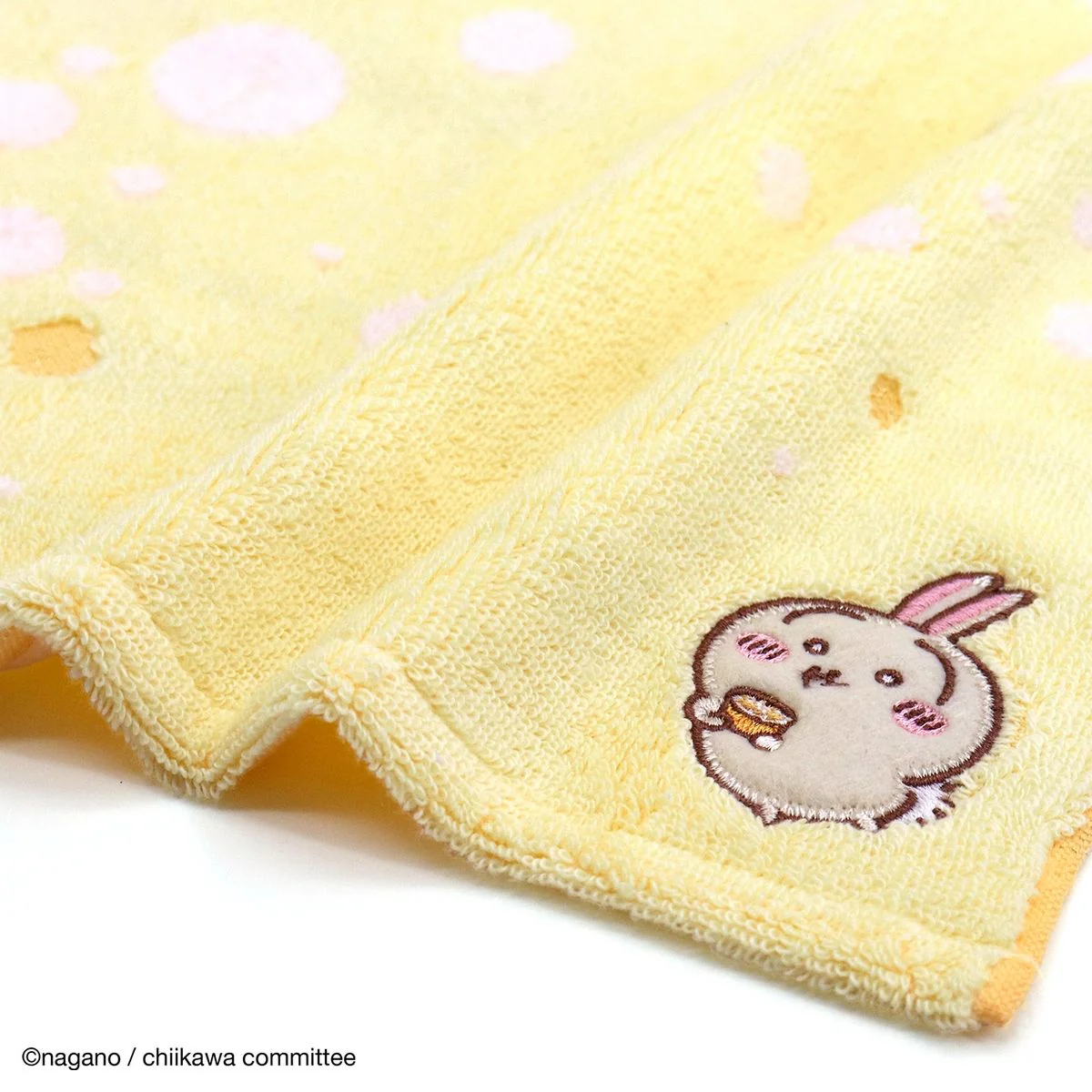 ちいかわ タオルハンカチ(すっぱ イエロー) - Image 2