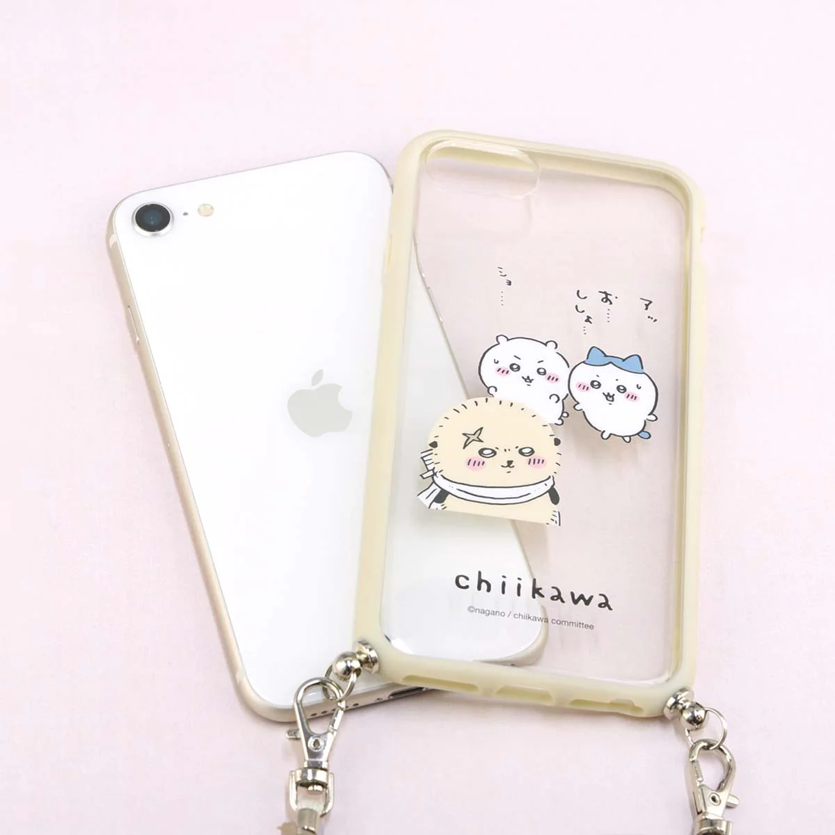 ちいかわ IIIIfit Loop iPhone対応 ケース(ラッコ) - Image 2