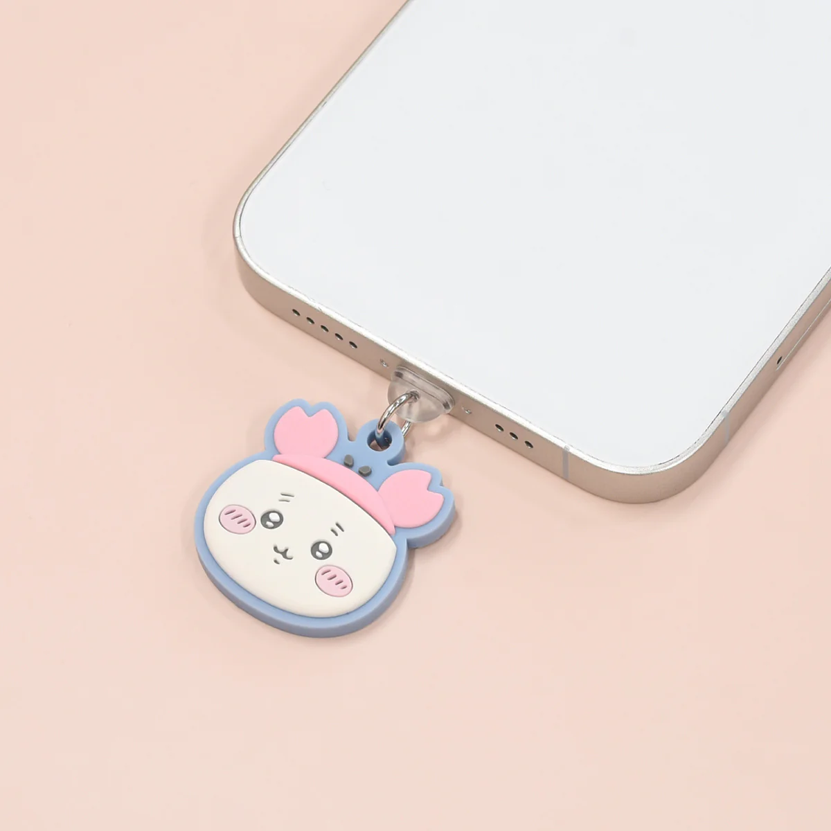ちいかわ USB Type-C対応 コネクタチャーム(古本屋) - Image 3
