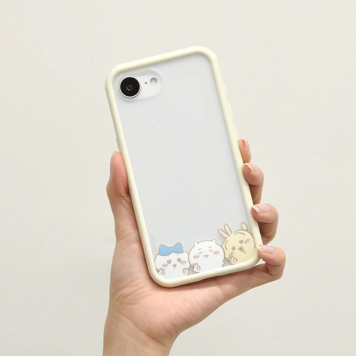 ちいかわ IIIIfit プランプフレーム iPhone16e対応 ケース(集合) - Image 3