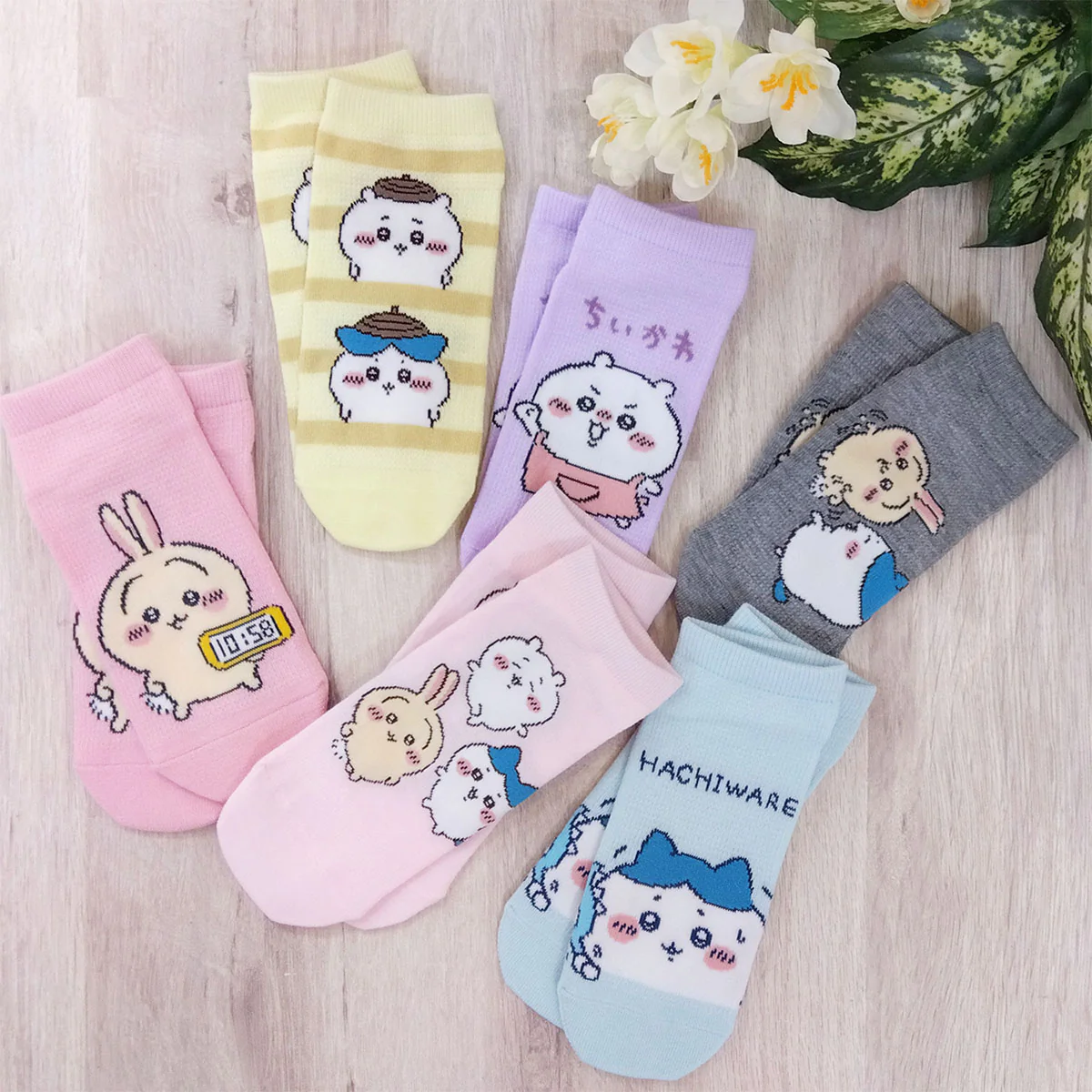 ちいかわ メッシュスニーカー丈ソックス（ちいかわハチワレどんぐり） レディース用 - Image 3