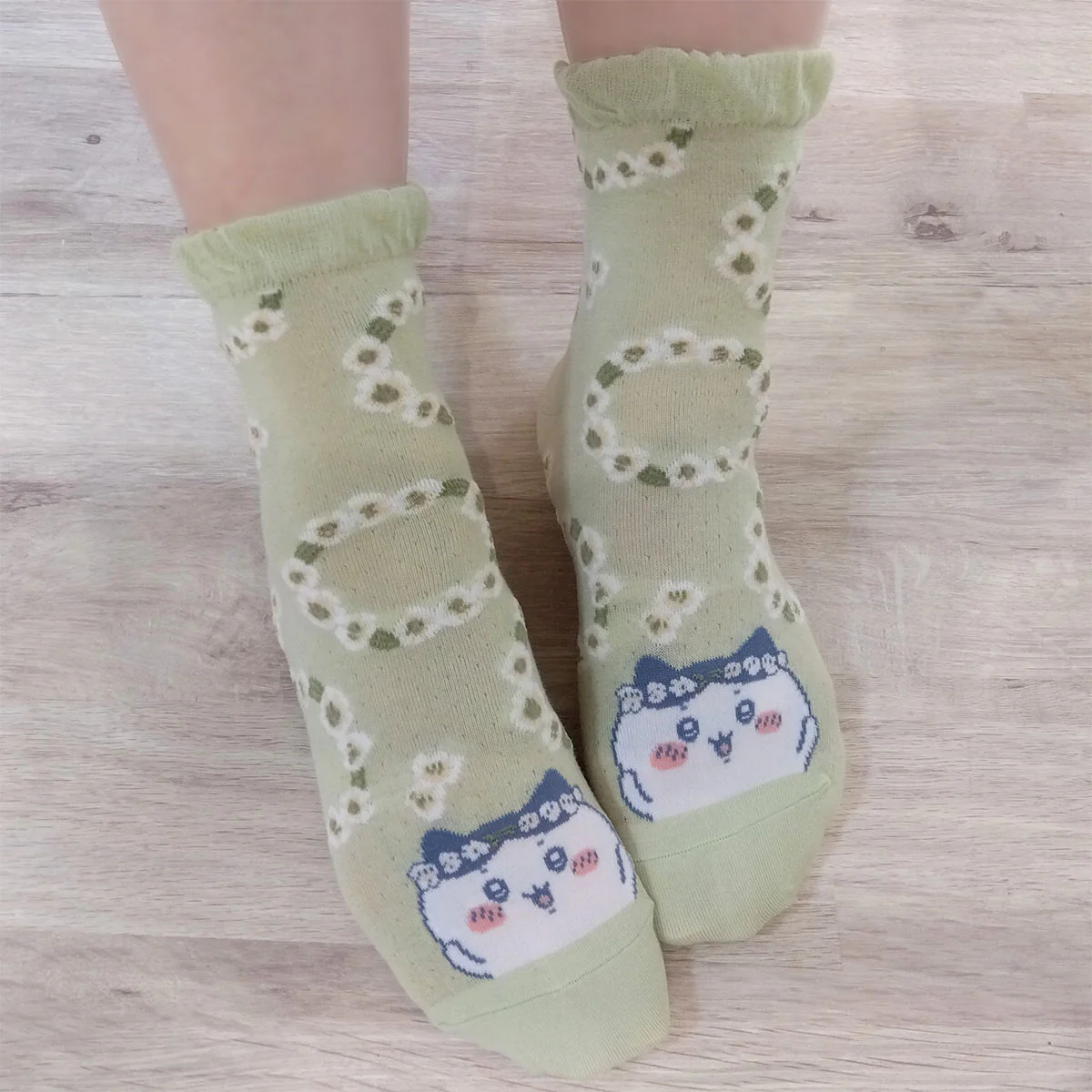 ちいかわ 履き口ふんわりクルーソックス(ハチワレ鈴蘭 グリーン) レディース用 - Image 4