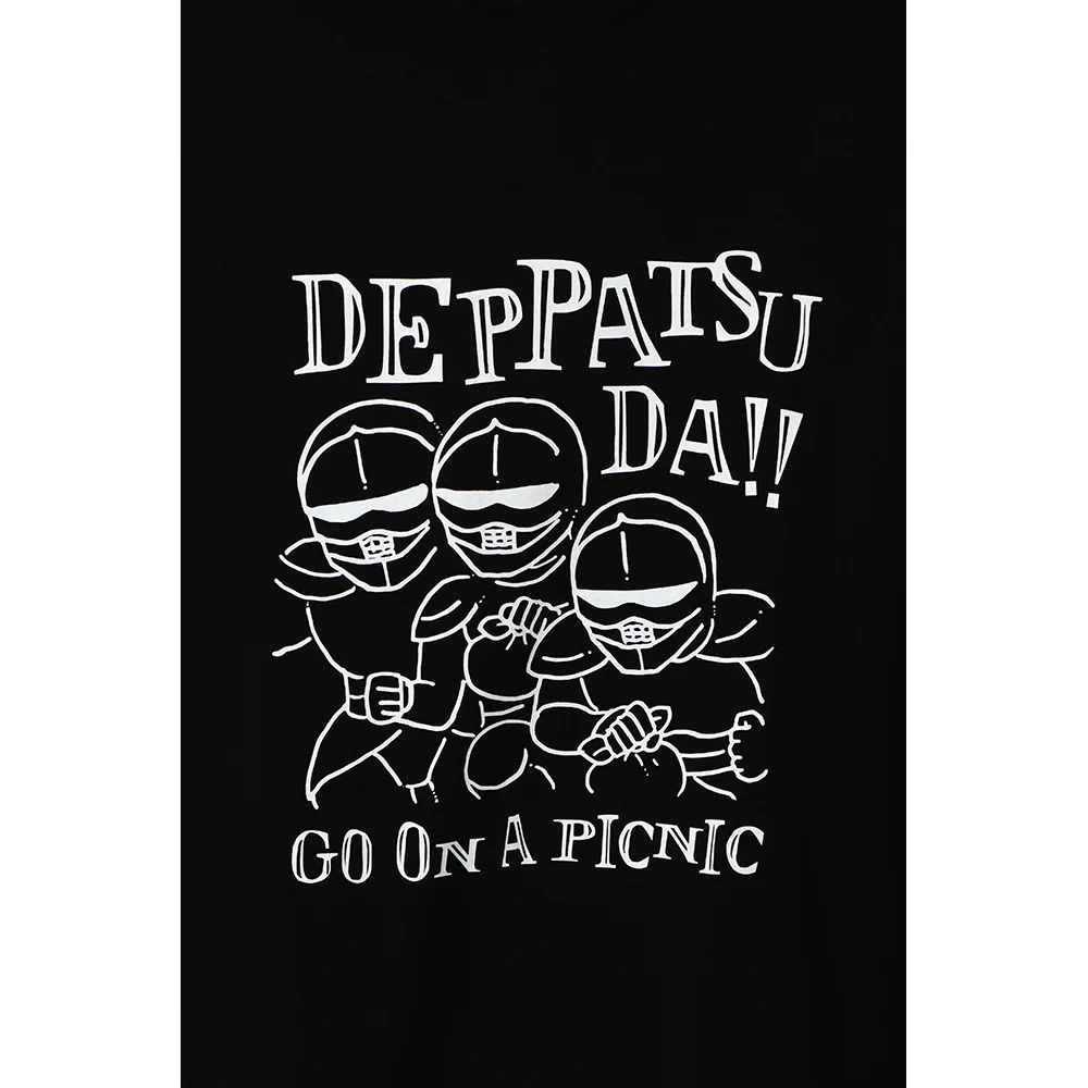 ちいかわ お出かけ楽しみ！な ビッグTシャツ 鎧デッパツ ブラック - Image 2