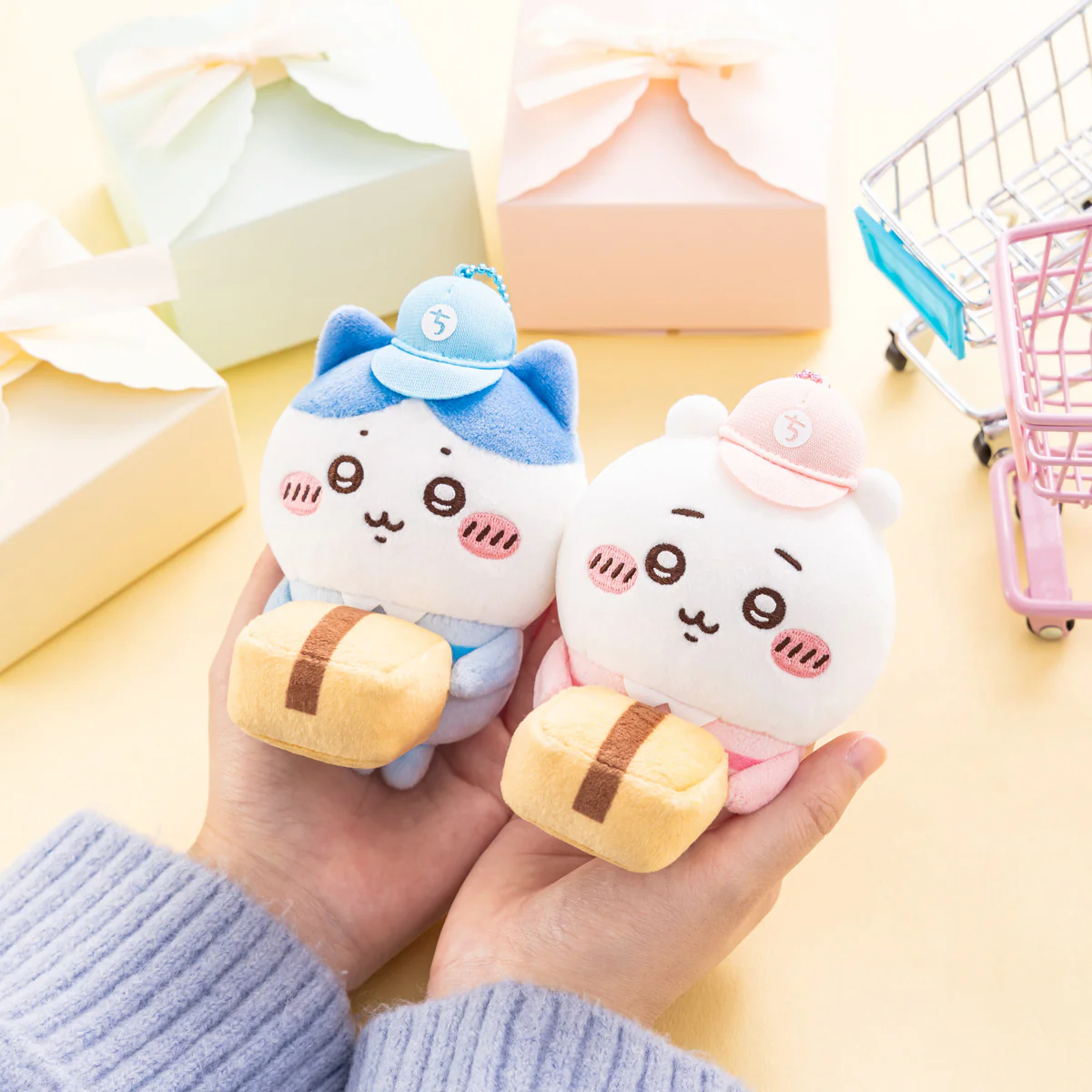 【予約】ちいかわ ちいかわマーケット 配達員さんなマスコット（くりまんじゅう）【2026年4月下旬より順次発送予定（発送延期の場合もキャンセル不可）】【通常商品と同時購入・配送希望日指定不可】 - Image 3