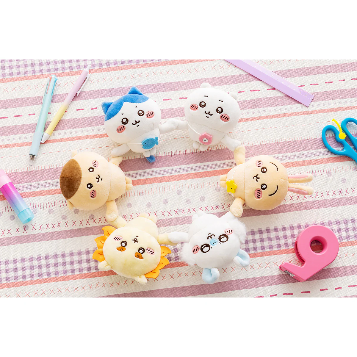 ちいかわ なかよし手つなぎ 磁石ぬいぐるみ（うさぎ） - Image 5