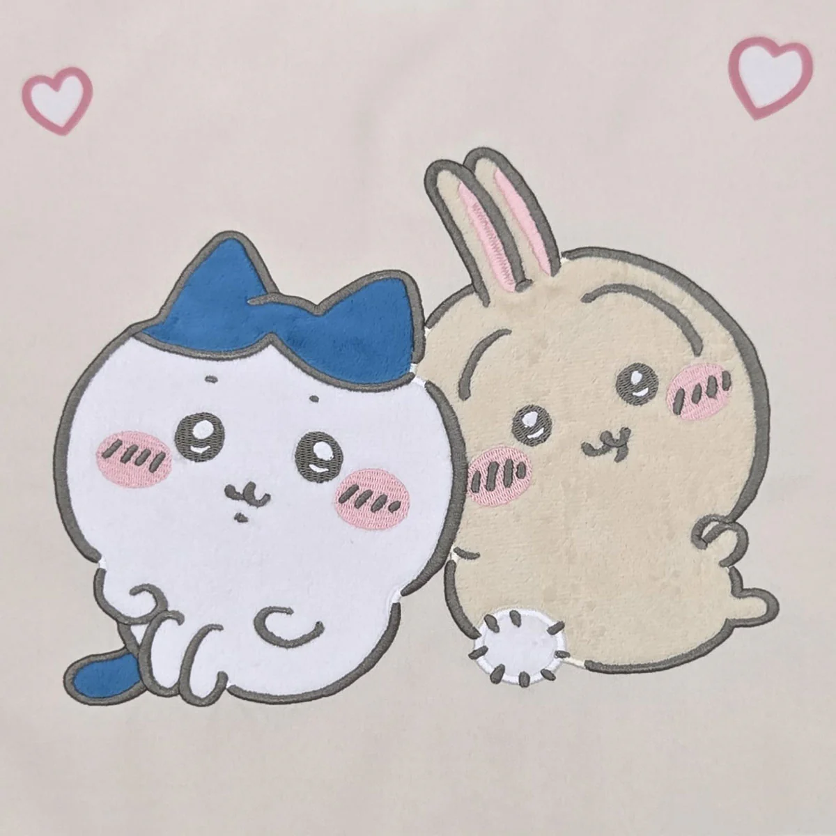 ちいかわ エプロン（ハート・チェック柄） - Image 3