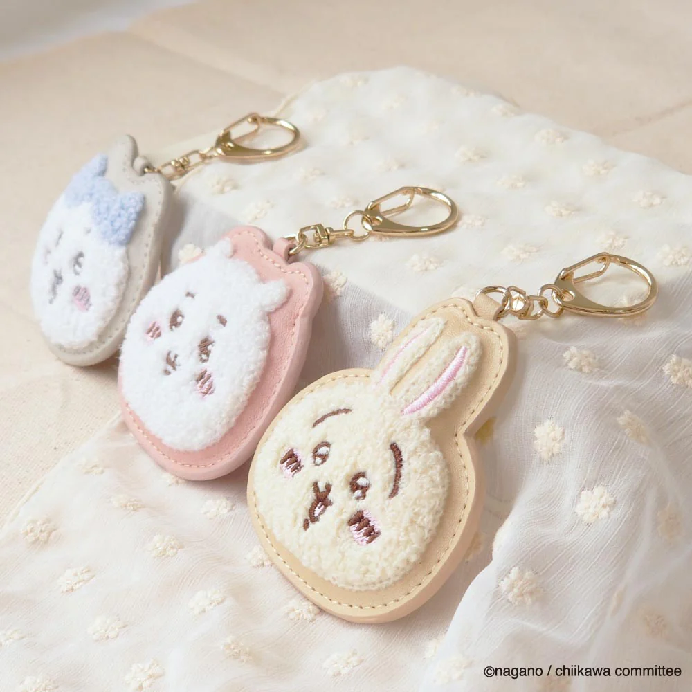 ちいかわ ふわふわワッペン キーホルダー（ちいかわ） - Image 3